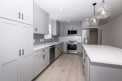 36 Floyd St, Revere, MA 02151 - Photo 9