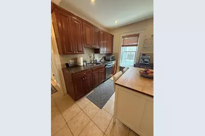 31 Mt Vernon St #3, Boston, MA 02125 - Photo 3