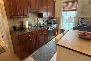 31 Mt Vernon St, Boston, MA 02125 - Photo 3