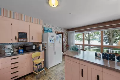 20 Indian Point Rd, Webster, MA 01570 - Photo 11