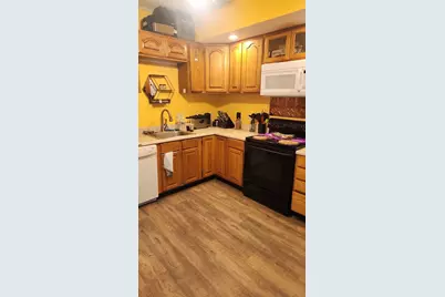 54 Bacon St, Warren, MA 01083 - Photo 7