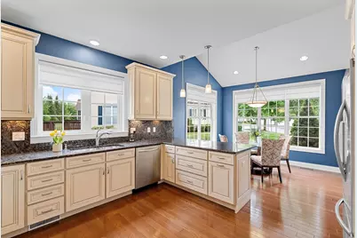 1 Avebury #31, Marlborough, MA 01752 - Photo 9