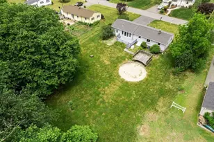 25 Wehr Rd, Hampden, MA 01036 - Photo 7