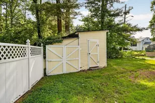 26 Oriole St, New Bedford, MA 02745 - Photo 23