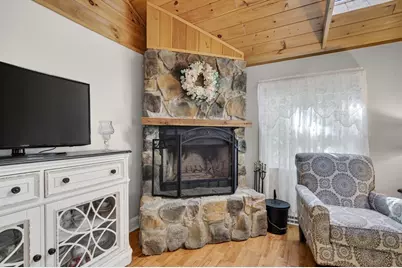 26 Oriole Street, New Bedford, MA 02745 - Photo 5