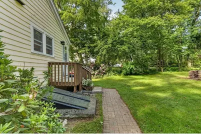 26 Oriole Street, New Bedford, MA 02745 - Photo 29
