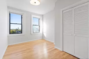 35 Grove St, Boston, MA 02114 - Photo 3