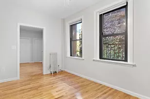 35 Grove St, Boston, MA 02114 - Photo 5