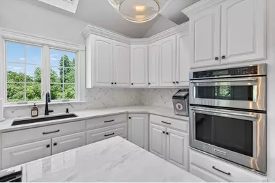 2 Watkins Ln, Southborough, MA 01772 - Photo 7