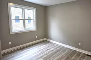 39 Fiske St, Waltham, MA 02451 - Photo 13