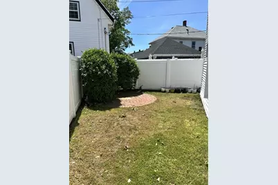 1040 Shirley St #1, Winthrop, MA 02152 - Photo 11