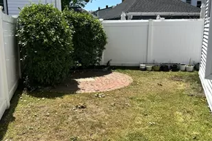 1040 Shirley St, Winthrop, MA 02152 - Photo 11