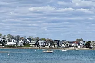 1040 Shirley St, Winthrop, MA 02152 - Photo 17