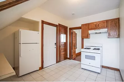 72-74 Crystal Ave #3, Springfield, MA 01108 - Photo 5