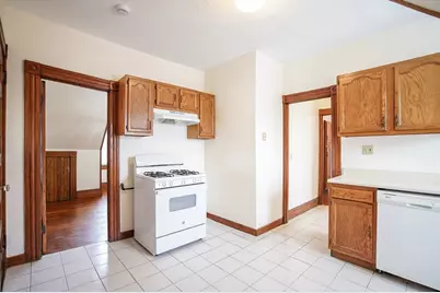 72-74 Crystal Ave #3, Springfield, MA 01108 - Photo 3