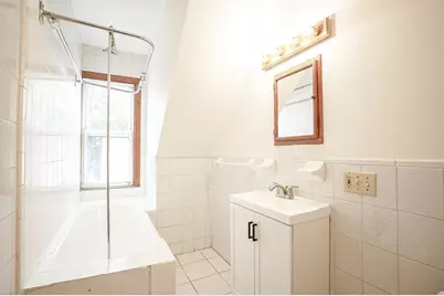 72-74 Crystal Ave #3, Springfield, MA 01108 - Photo 11