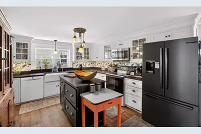 205 Grand Ave, Falmouth, MA 02540 - Photo 21