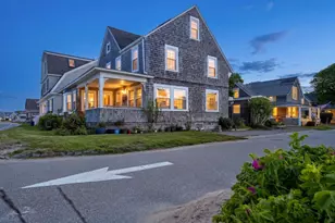 205 Grand Ave, Falmouth, MA 02540 - Photo 9