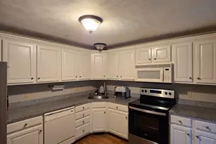 20 Mountain Laurel Ln, Fitchburg, MA 01420 - Photo 5
