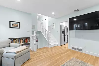 44 Rowena Rd, Newton, MA 02459 - Photo 3