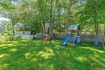 44 Rowena Rd, Newton, MA 02459 - Photo 23
