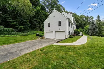 62 Coffey Ave, Haverhill, MA 01835 - Photo 3