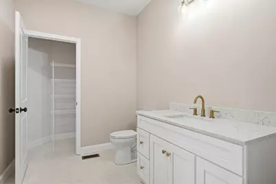 765 Massachusetts Ave #1, Lunenburg, MA 01462 - Photo 17
