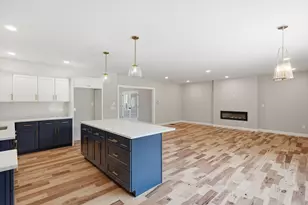 765 Massachusetts Ave, Lunenburg, MA 01462 - Photo 15