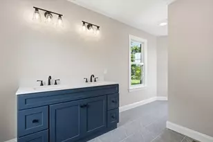 765 Massachusetts Ave, Lunenburg, MA 01462 - Photo 29