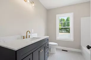 765 Massachusetts Ave, Lunenburg, MA 01462 - Photo 21