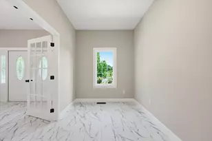 765 Massachusetts Ave, Lunenburg, MA 01462 - Photo 9