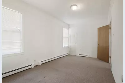 1359 Purchase St, New Bedford, MA 02740 - Photo 15