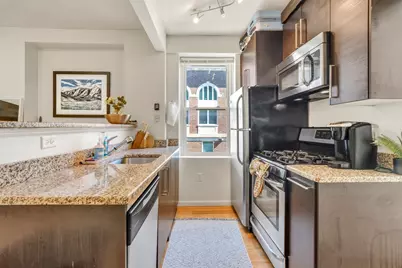 35 North Margin St #4, Boston, MA 02113 - Photo 9