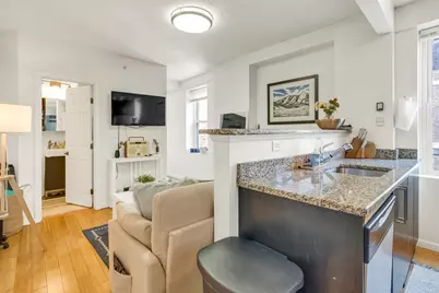 35 North Margin St #4, Boston, MA 02113 - Photo 3