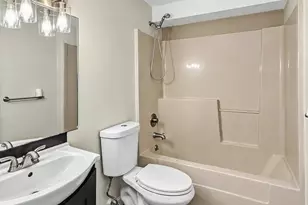 182 Heritage Dr, Northbridge, MA 01588 - Photo 7
