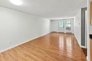 182 Heritage Dr, Northbridge, MA 01588 - Photo 3