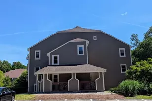 182 Heritage Dr, Northbridge, MA 01588 - Photo 3