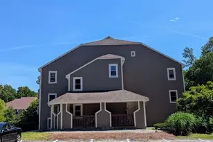 182 Heritage Dr, Northbridge, MA 01588 - Photo 3