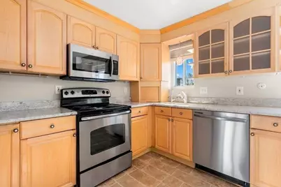 47 Mystic St #3F, Arlington, MA 02474 - Photo 5