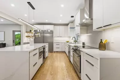 95 Grandview Rd, Arlington, MA 02476 - Photo 9