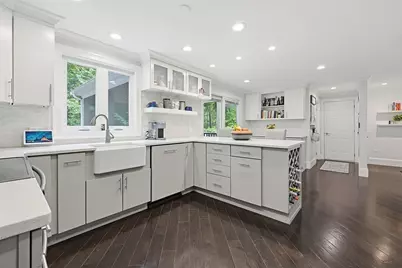 1 Leone Ln, Mendon, MA 01756 - Photo 9