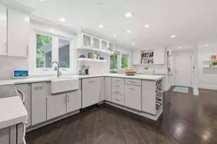 1 Leone Ln, Mendon, MA 01756 - Photo 9