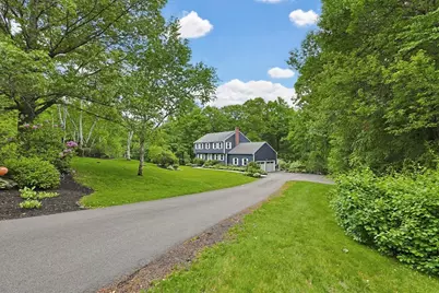 1 Leone Ln, Mendon, MA 01756 - Photo 3