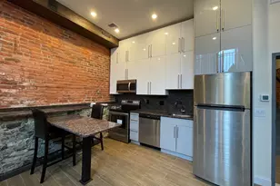 1028 Commonwealth Ave, Boston, MA 02215 - Photo 3