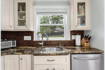 92 Hawthorn, Westwood, MA 02090 - Photo 13