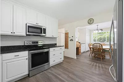 14 Terra Ln, Hudson, NH 03051 - Photo 9