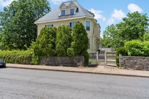 216 Prospect St, Fall River, MA 02720 - Photo 3