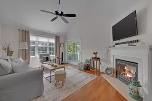 58 Carrington Ln, Uxbridge, MA 01569 - Photo 9