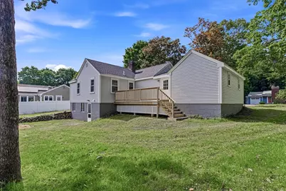 95 Circle Dr, Wrentham, MA 02093 - Photo 33