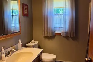 842 Wood St, Swansea, MA 02777 - Photo 11